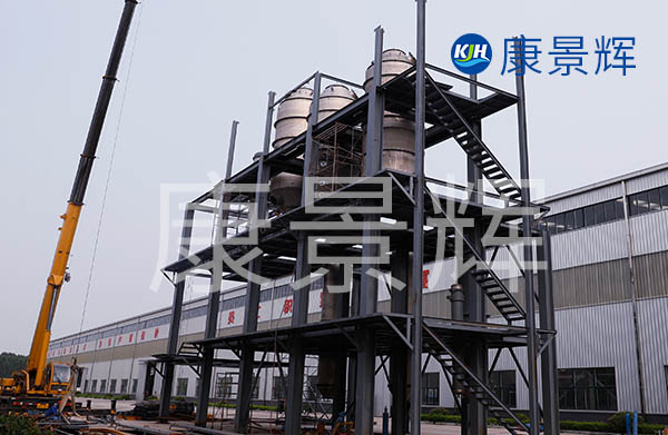 三效蒸發(fā)器的經(jīng)濟(jì)性較強(qiáng)，比四效以上的蒸發(fā)器和MVR蒸發(fā)器更經(jīng)濟(jì)耐用。