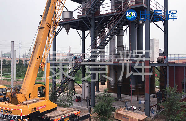 定制的三效蒸發(fā)器，處理效果更好，更適合。