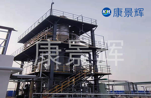 看處理量的不同，四效外循環(huán)蒸發(fā)器價(jià)格大約在3000萬-9000萬不等，項(xiàng)目水質(zhì)不同，價(jià)格不同。