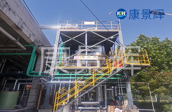 黑龍江多效蒸發(fā)器項(xiàng)目處理量在10T/H到60T/H不等，所以?xún)r(jià)格也會(huì)有不一樣，大約在百萬(wàn)以上、幾千萬(wàn)不等，